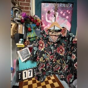 Hot Tapestry Button Up Shirt